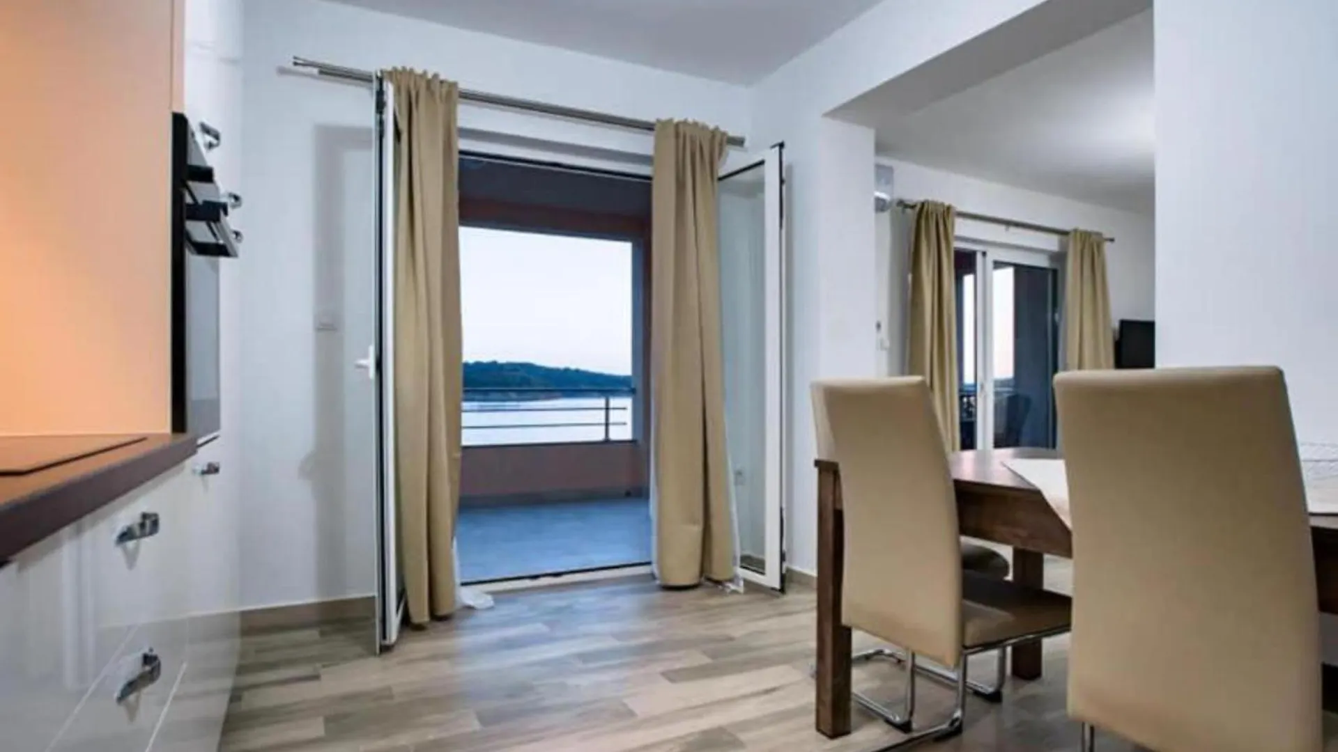 Apartments Villa Oceanus Rab Town