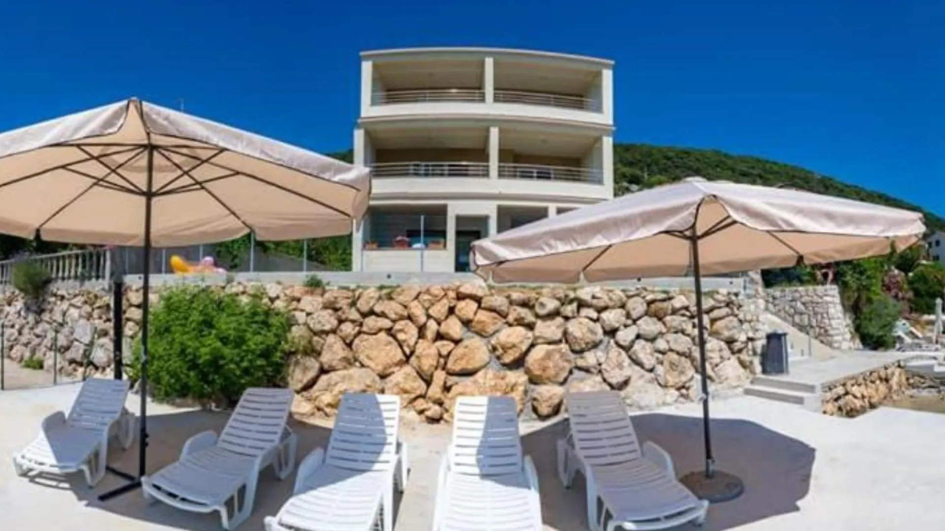 Apartments Villa Oceanus Rab Town